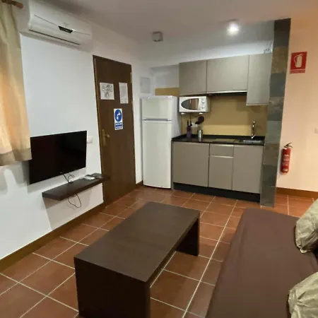 1 Ragel Costa Aparthotel *